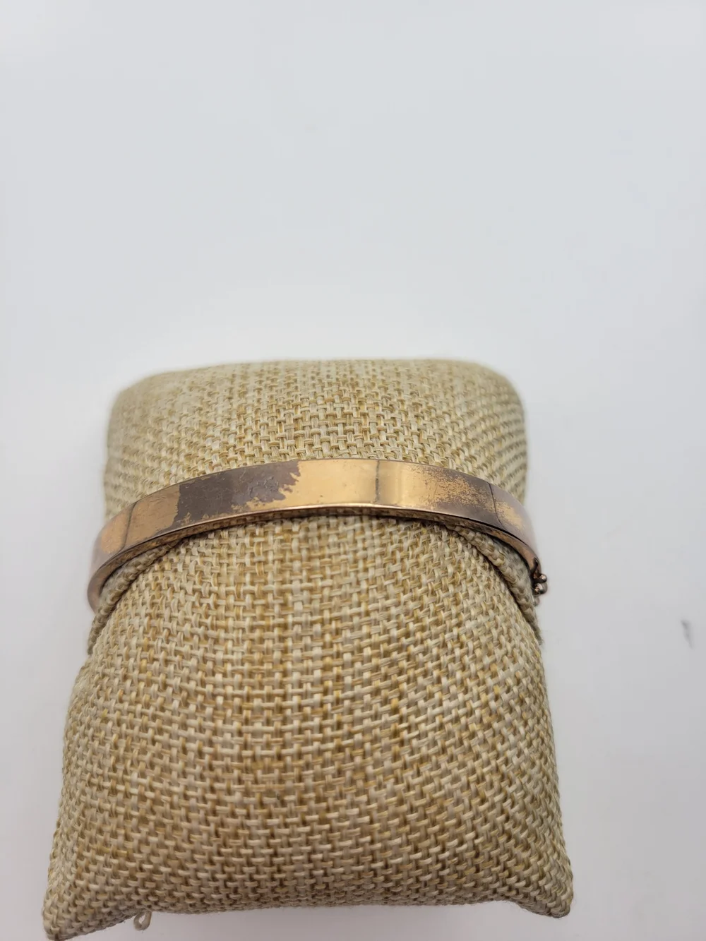 Women's Gold-Tone Engraved Stella & Dot Prague Florence Salzburg Bangle Bracelet